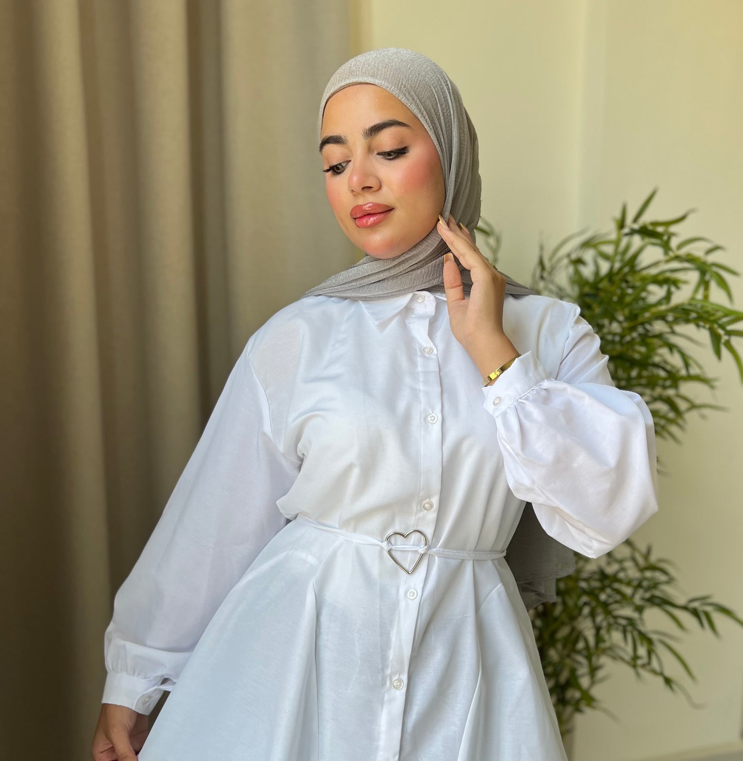 Chemise with heart belt